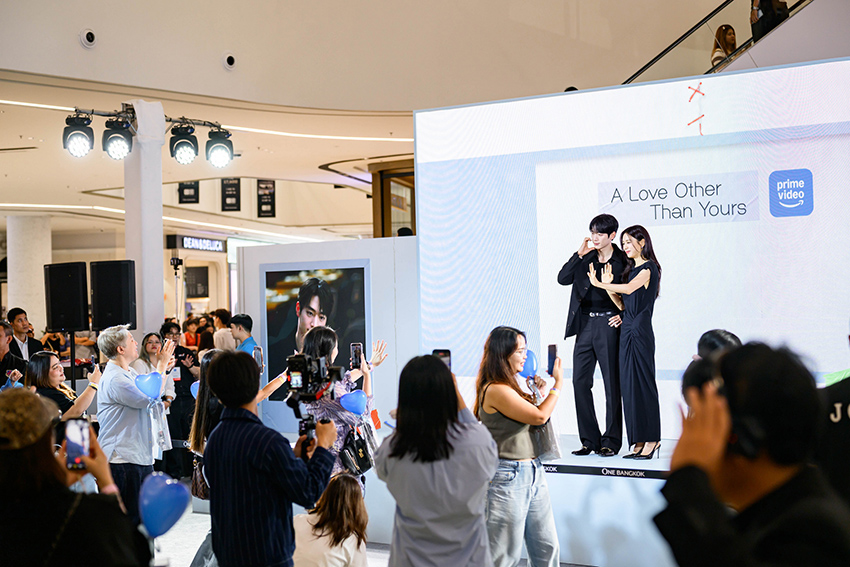 Seo Kang Joon และ Ahn Eun Jin สองนักแสดงนำจากซีรีส์ A Love Other Than Yours ในงานแฟนอีเวนต์ที่ประเทศไทย 5