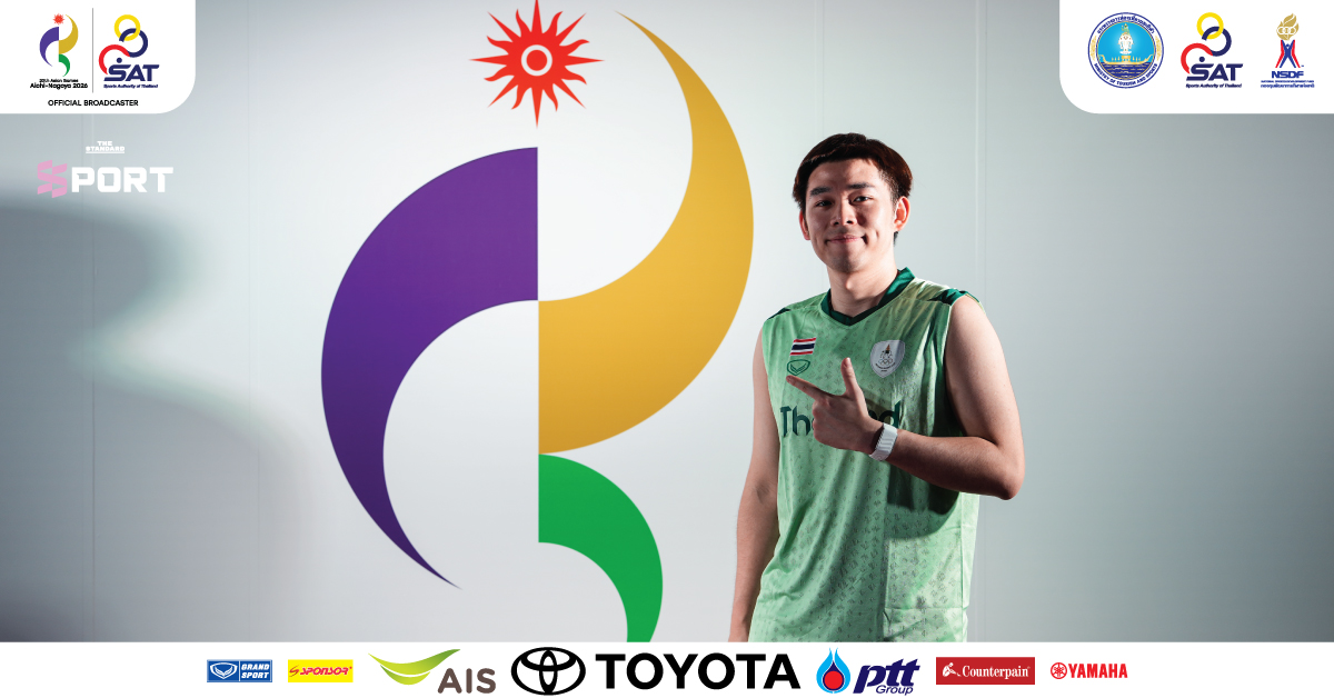 นักกีฬาแบดมินตันชายทีมชาติไทยกำลังแข่งขันในเอเชียนเกมส์