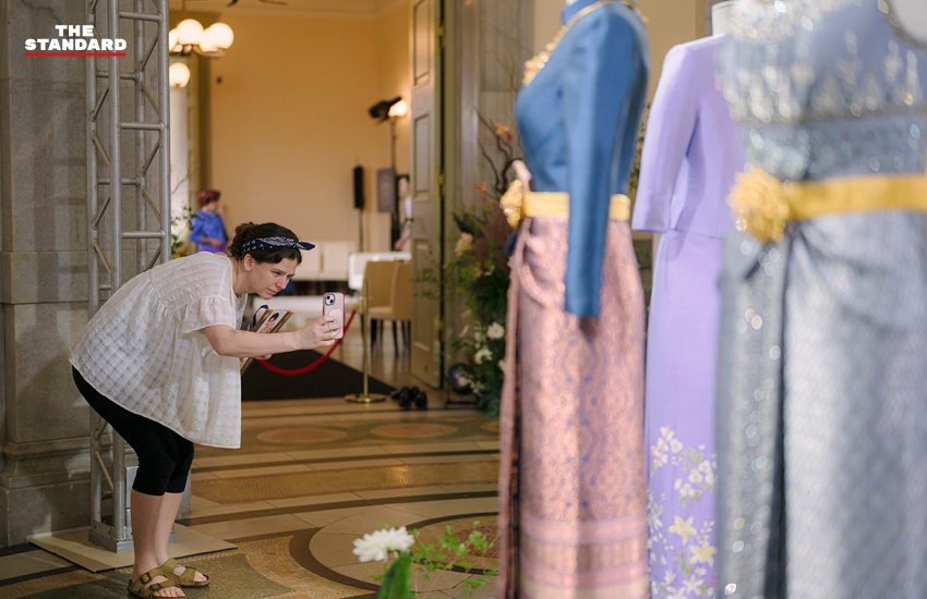 ชาวญี่ปุ่นและนักท่องเที่ยวชมงาน CHUD THAI ที่โตเกียว แสดงชุดไทยและผ้าไทยผสมกิโมโน 10
