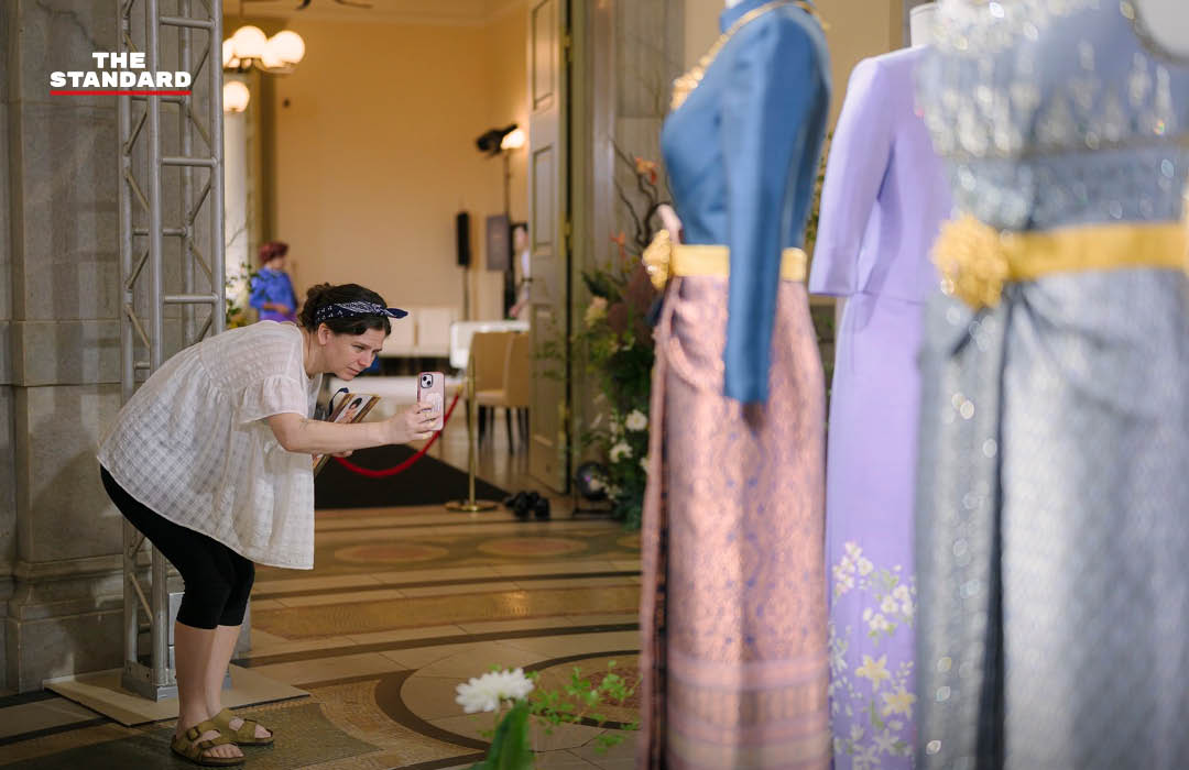 สมเด็จพระเจ้าลูกเธอ เจ้าฟ้าสิริวัณณวรี นารีรัตนราชกัญญา ทรงฉายพระรูปกับชุดไทยที่จัดแสดงในญี่ปุ่น 13