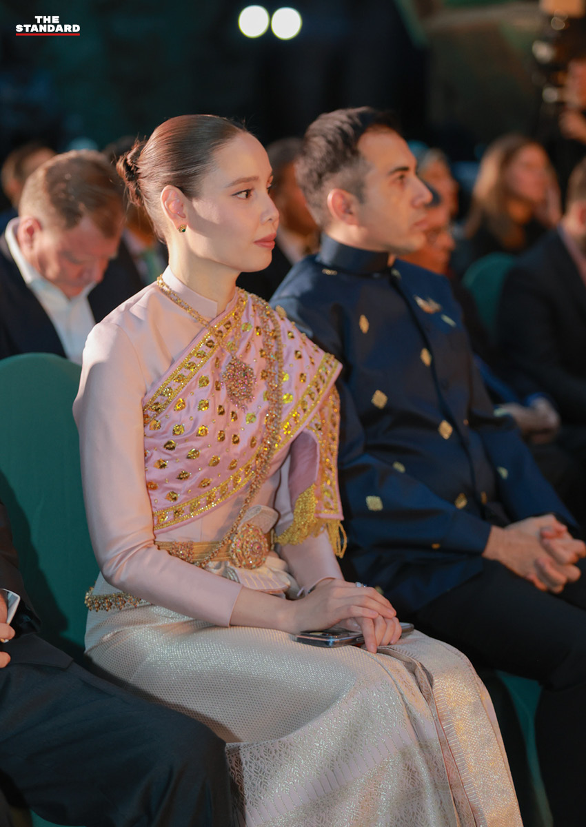ซาบีดา ไทยเศรษฐ์ รัฐมนตรีว่าการกระทรวงวัฒนธรรม สวมชุดไทยศิวาลัยสีชมพูในงาน Thai Cultural Night in Moscow 2026 2