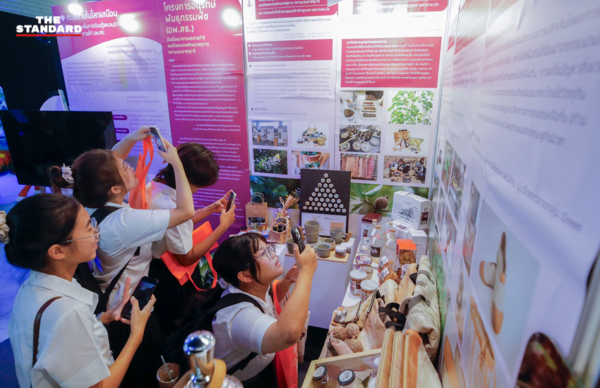 ภาพจำลองโลกใต้ทะเลไทยในรูปแบบเสมือนจริงผ่านเทคโนโลยี VR 6