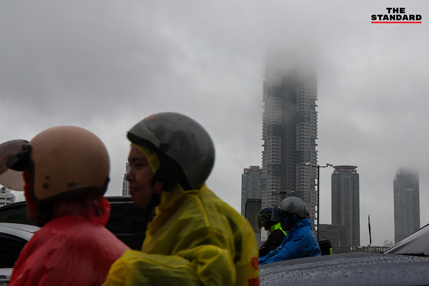 ภาพแผนที่แสดงพื้นที่เสี่ยงฝนตกหนักถึงหนักมากและน้ำท่วมฉับพลันตามประกาศกรมอุตุนิยมวิทยา 1