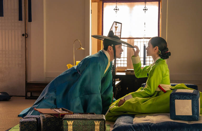 ภาพจากซีรีส์ The Scandal แสดง ซนเยจิน จีชางอุค และนานะ 1