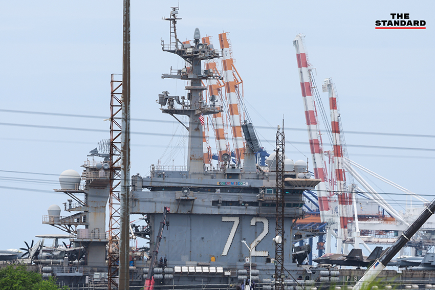 เรือบรรทุกเครื่องบิน USS Abraham Lincoln เทียบท่าแหลมฉบัง จังหวัดชลบุรี 1