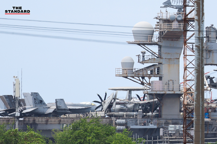 เรือบรรทุกเครื่องบิน USS Abraham Lincoln เทียบท่าแหลมฉบัง จังหวัดชลบุรี 3