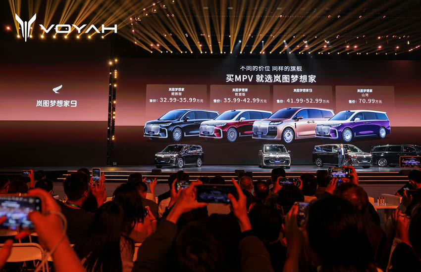 รถยนต์ VOYAH DREAM 9 MPV ไฟฟ้าพรีเมียม 7