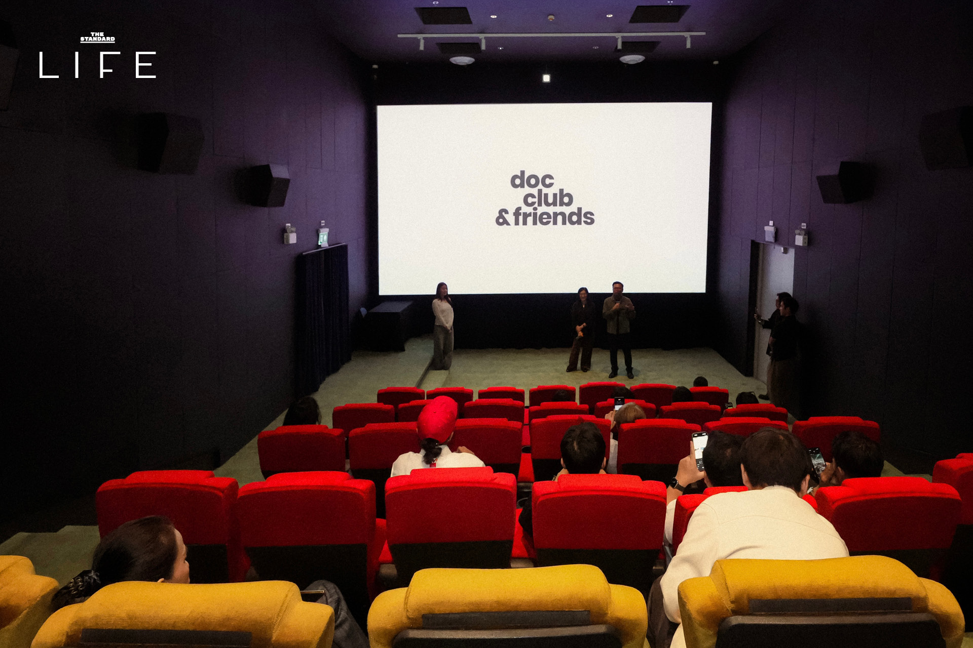 ดูหนังและนั่งชิลที่ Doc Club & Friends คอมมูนิตี้ใหม่ใน Cloud 11 1