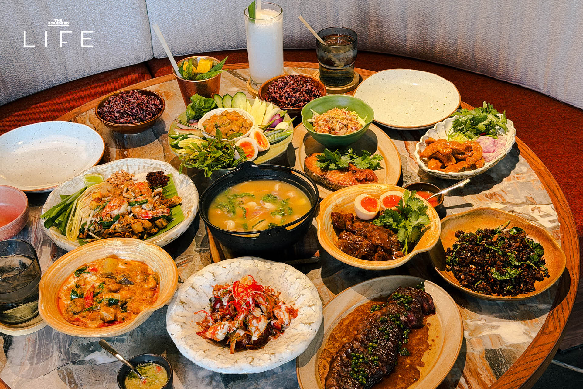 บรรยากาศภายในร้านอาหารไทยเบญจมิน ที่โครงการ Market Place Thonglor 7
