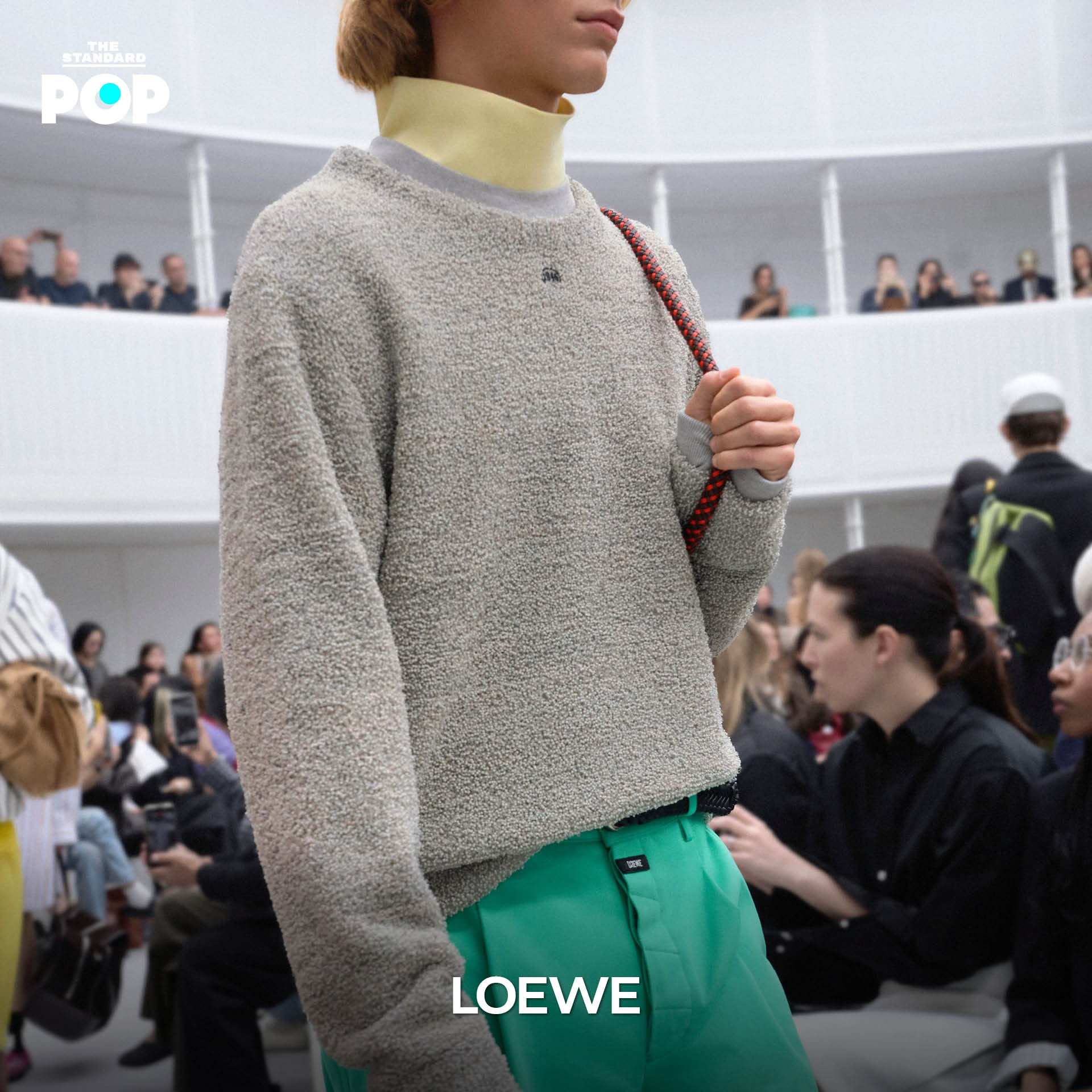 ภาพรวมบรรยากาศและลุคเด่นจาก Paris Fashion Week Spring/Summer 2027 4
