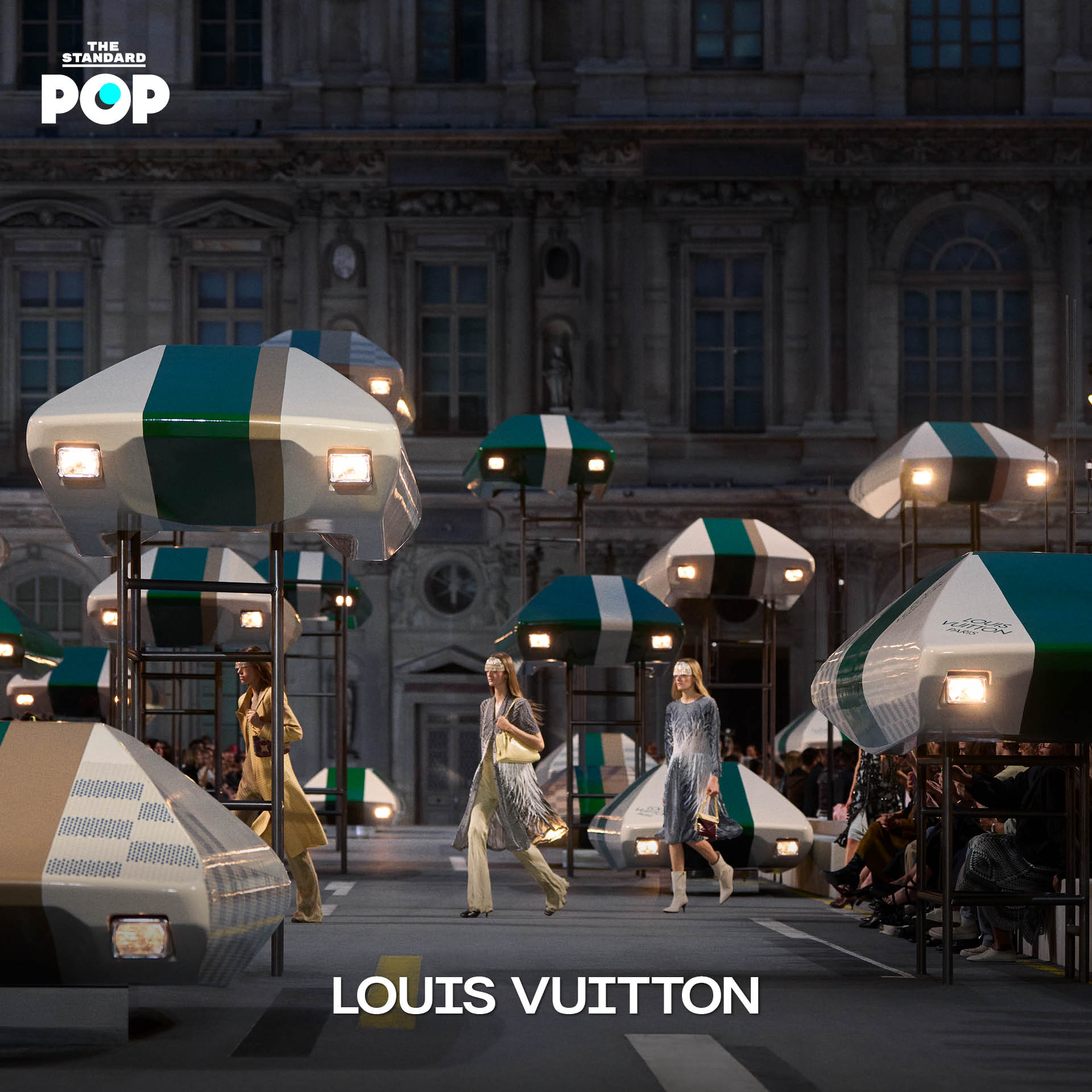 ภาพรวมบรรยากาศและลุคเด่นจาก Paris Fashion Week Spring/Summer 2027 5
