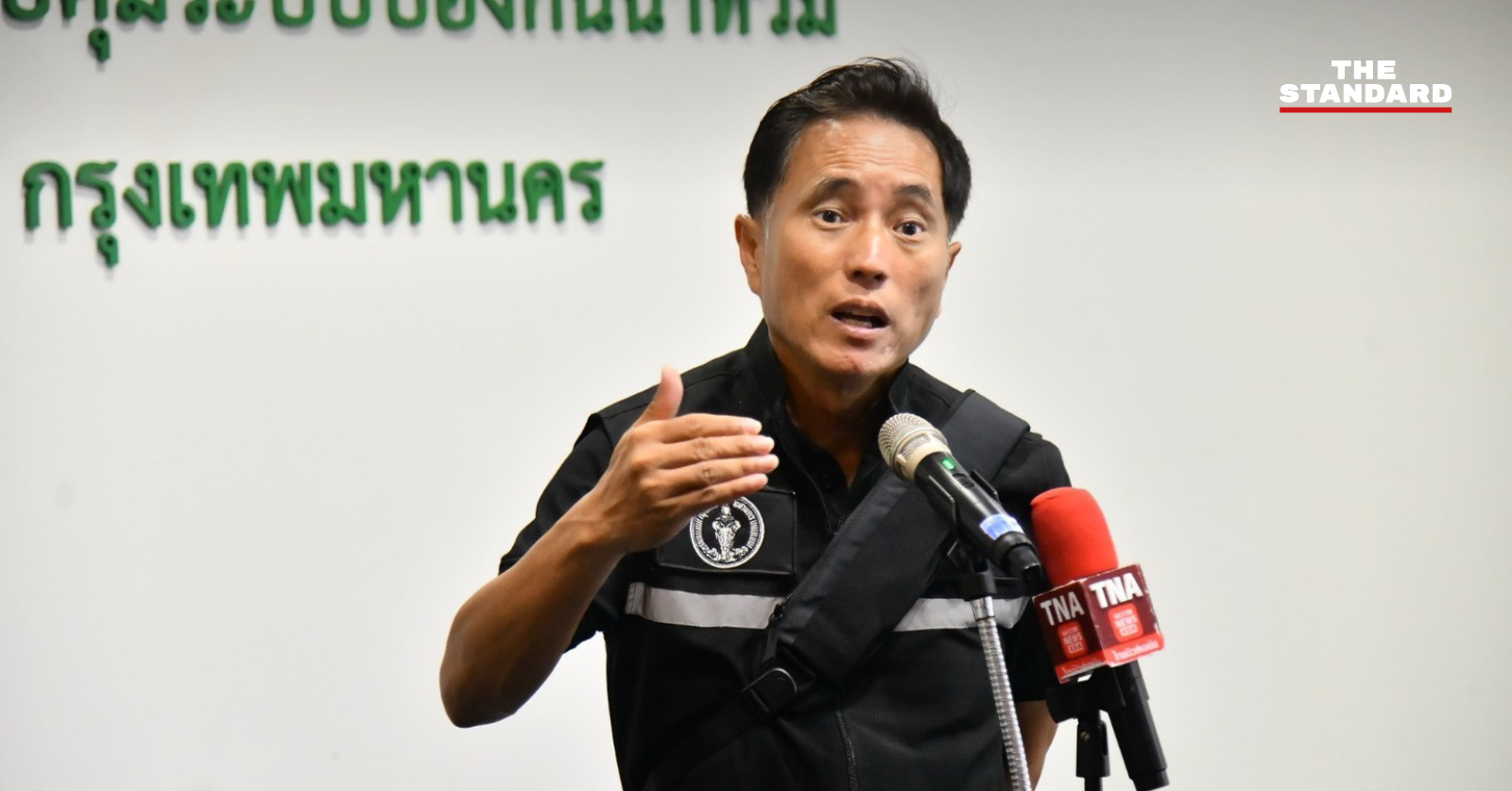 เจ้าหน้าที่ กทม. เร่งระบายน้ำในพื้นที่ประสบอุทกภัย