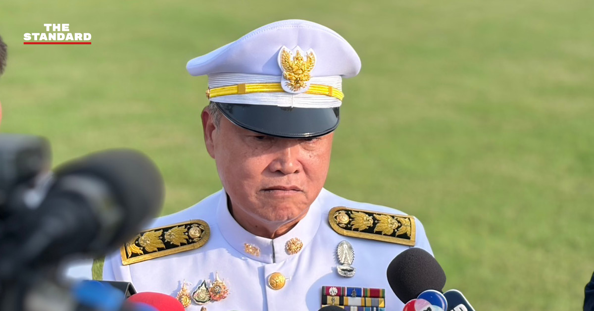 สุทธิพงษ์ จุลเจริญ อดีตปลัดกระทรวงมหาดไทย ให้สัมภาษณ์สื่อมวลชน