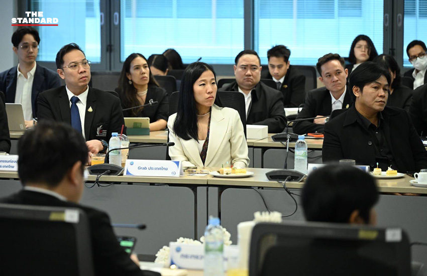 ภาพประกอบการประชุมหารือแนวทางจัดเก็บค่าธรรมเนียมนักท่องเที่ยวต่างชาติ 2