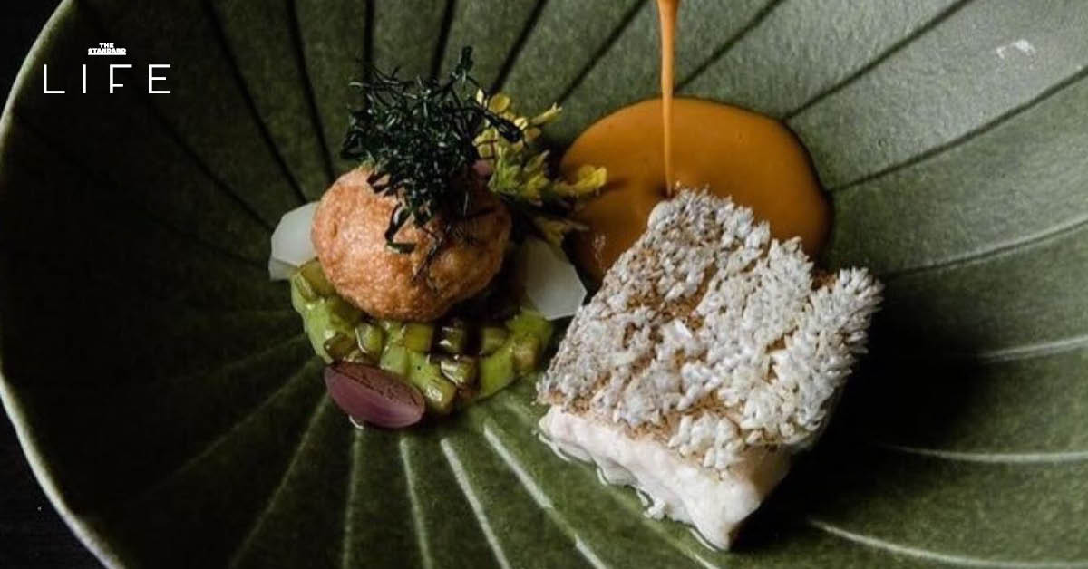 ภาพอาหารและการทำอาหารร่วมสมัยของร้านอาหารไทย Le Du และ Baan Tepa