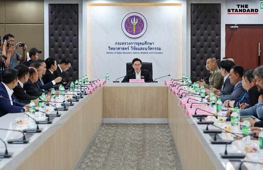 การแถลงข่าวของกระทรวงการอุดมศึกษา วิทยาศาสตร์ วิจัยและนวัตกรรม ร่วมกับตัวแทนอุเทนถวายและสถาบันเทคโนโลยีปทุมวัน 6
