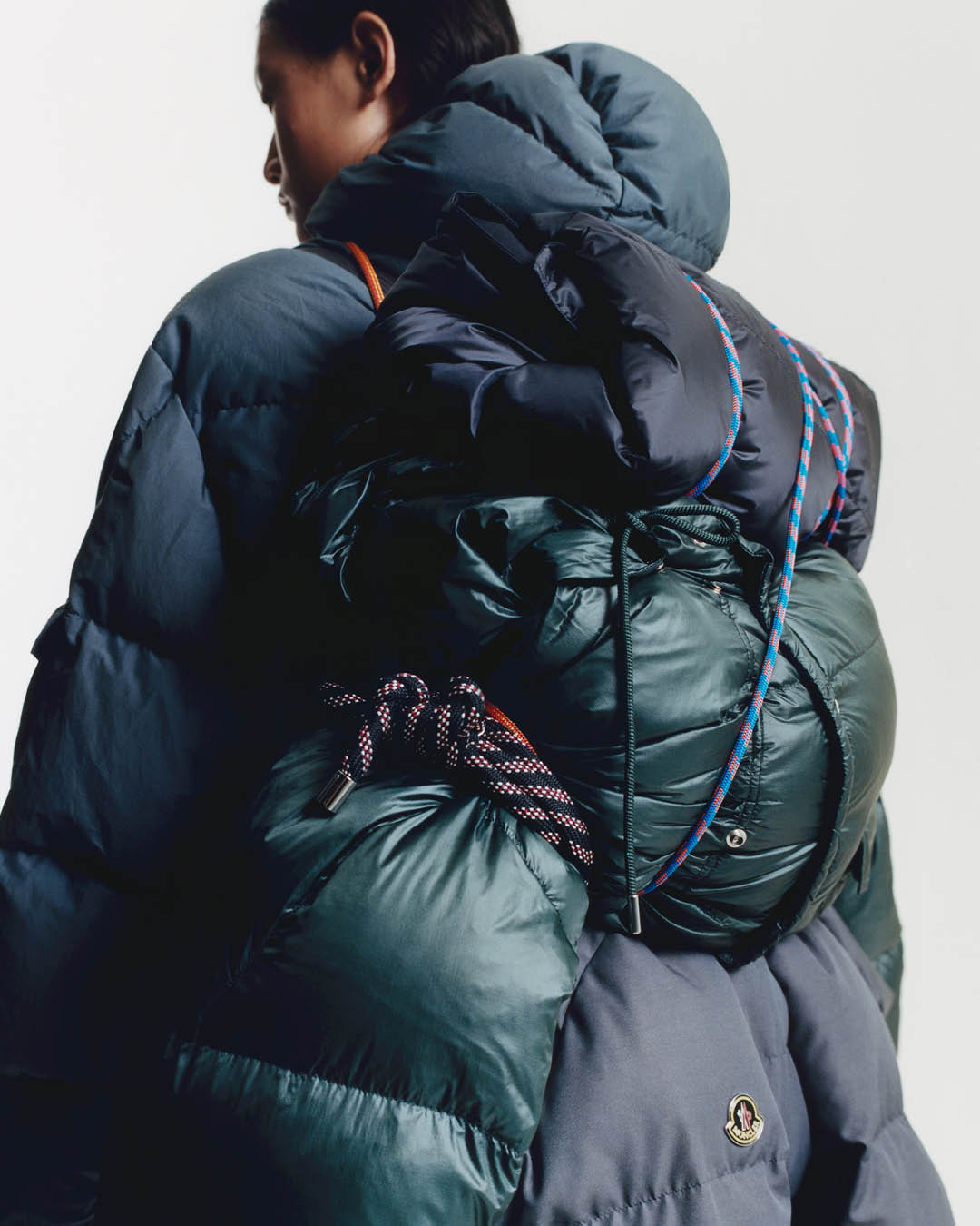 ภาพเสื้อแจ็กเกตจากคอลเล็กชัน Moncler Re/Icons ที่นำผลงานในอาร์ไคฟ์มาตีความใหม่ 7