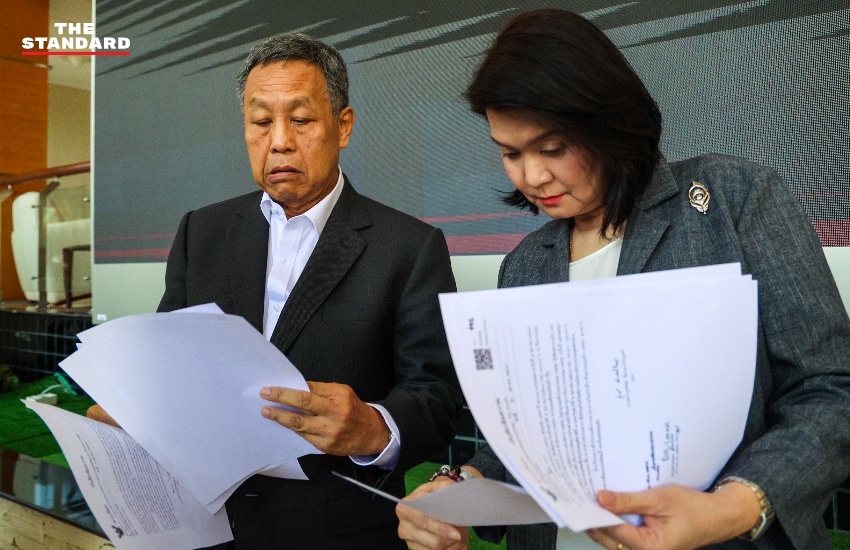 ภาพกราฟิกข้อความ 'ผ่าทางตัน กสทช. ประชุมได้ ไม่ล่มแล้ว แต่อุปสรรคยังมี' พร้อมโลโก้ กสทช. 2