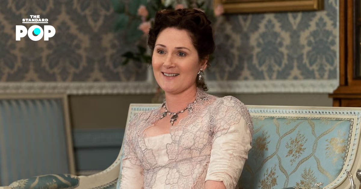 ภาพโปรโมตซีรีส์ Bridgerton ที่มี Lady Violet Bridgerton เป็นตัวละครหลัก