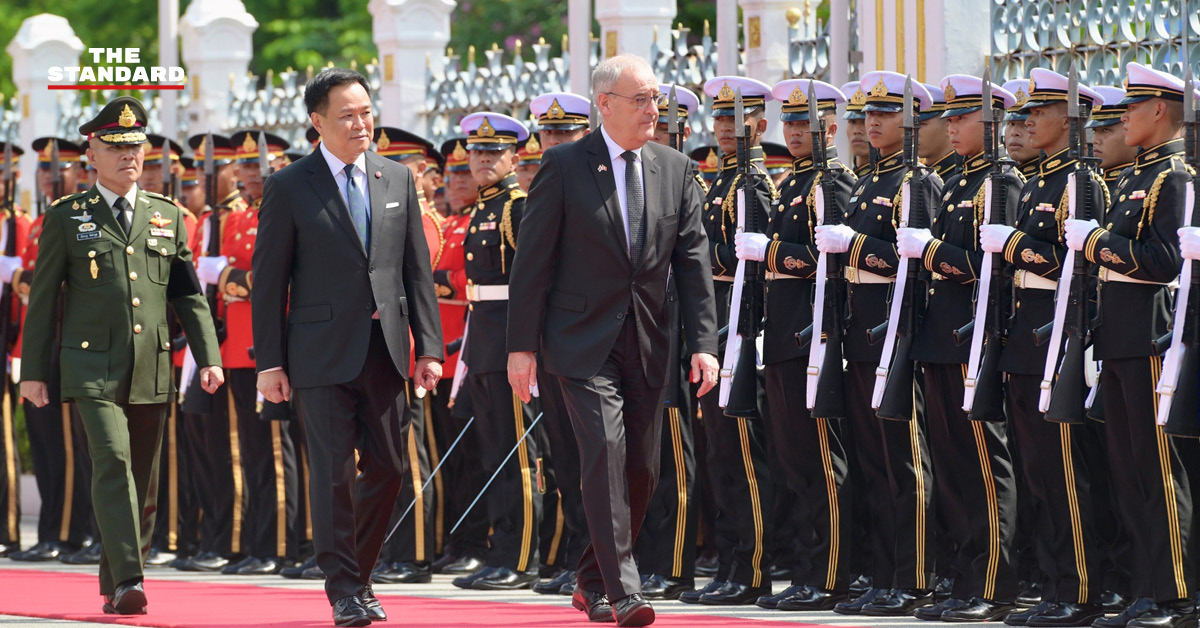 ภาพนายกรัฐมนตรีไทยต้อนรับประธานาธิบดีสวิตเซอร์แลนด์ที่ทำเนียบรัฐบาล