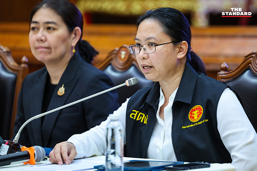 ภาพเจ้าหน้าที่สำนักงานการตรวจเงินแผ่นดินแถลงผลสอบไทยพีบีเอส 4
