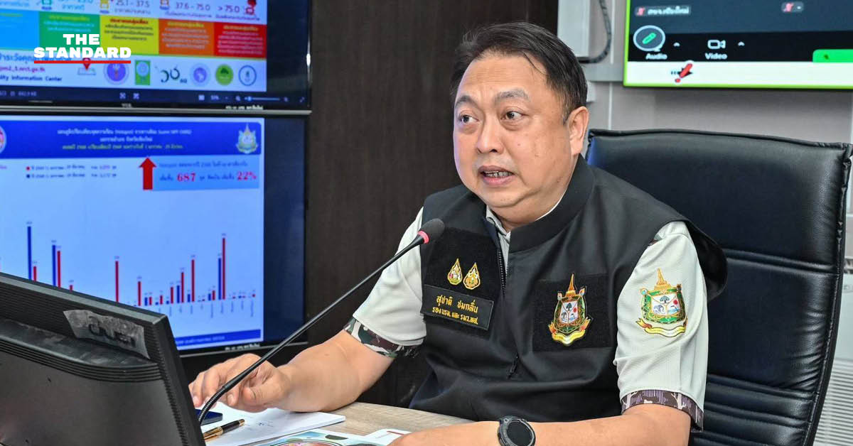 ภาพคลองรังสิตประยูรศักดิ์และคลองสองที่มีปลาตายลอยเกลื่อนจากปัญหาน้ำเน่าเสีย