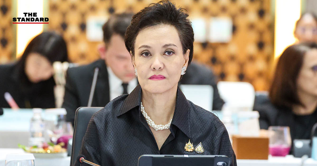 ศุภจี สุธรรมพันธุ์ รองนายกรัฐมนตรีและรัฐมนตรีว่าการกระทรวงพาณิชย์