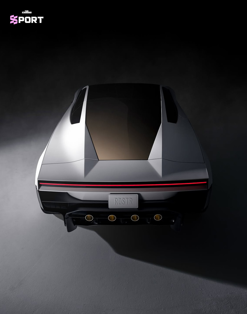 Tesla Roadster รุ่นใหม่ขณะสาธิตการเคลื่อนที่และเทคโนโลยีระบบไอพ่น 3
