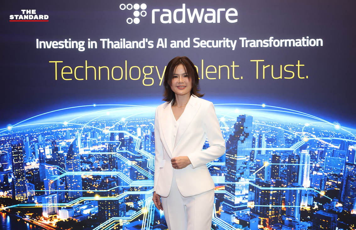 ภาพกราฟิกแสดงถึงการป้องกันภัยคุกคามไซเบอร์และระบบคลาวด์ 6