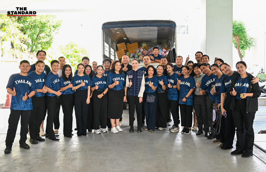 ซาบีดา ไทยเศรษฐ์ และปานัดฌา ไทยเศรษฐ์ ลงพื้นที่ช่วยเหลือผู้ประสบภัยน้ำท่วมที่อุทัยธานี 3