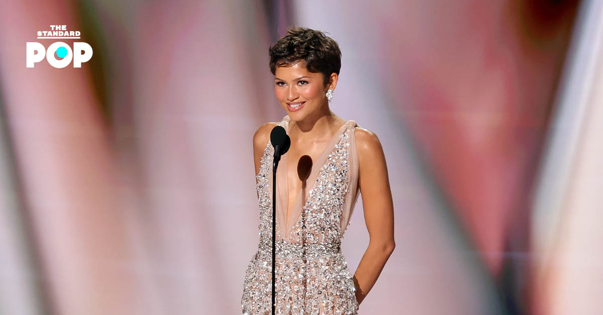 Zendaya บนเวทีงานประกาศรางวัล Primetime Emmy Awards ครั้งที่ 78